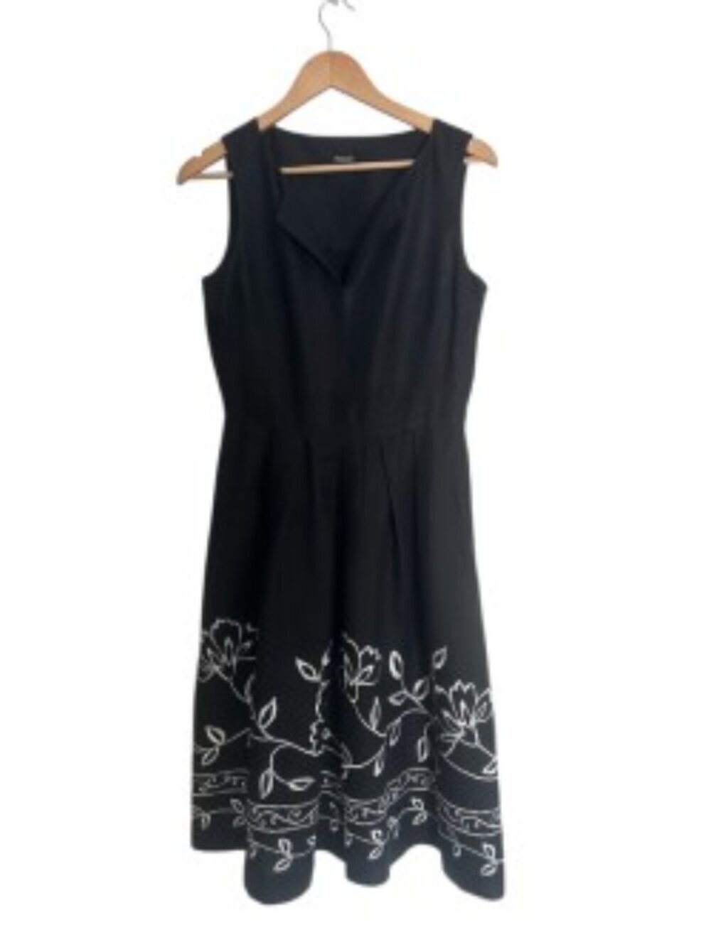 Barrie Pace Black Linen Floral Embroidered Dress 4